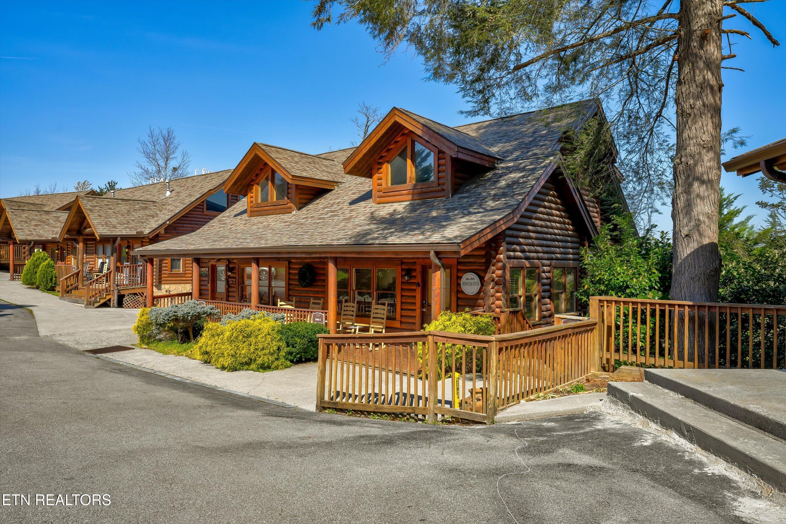 849 Golf View Blvd