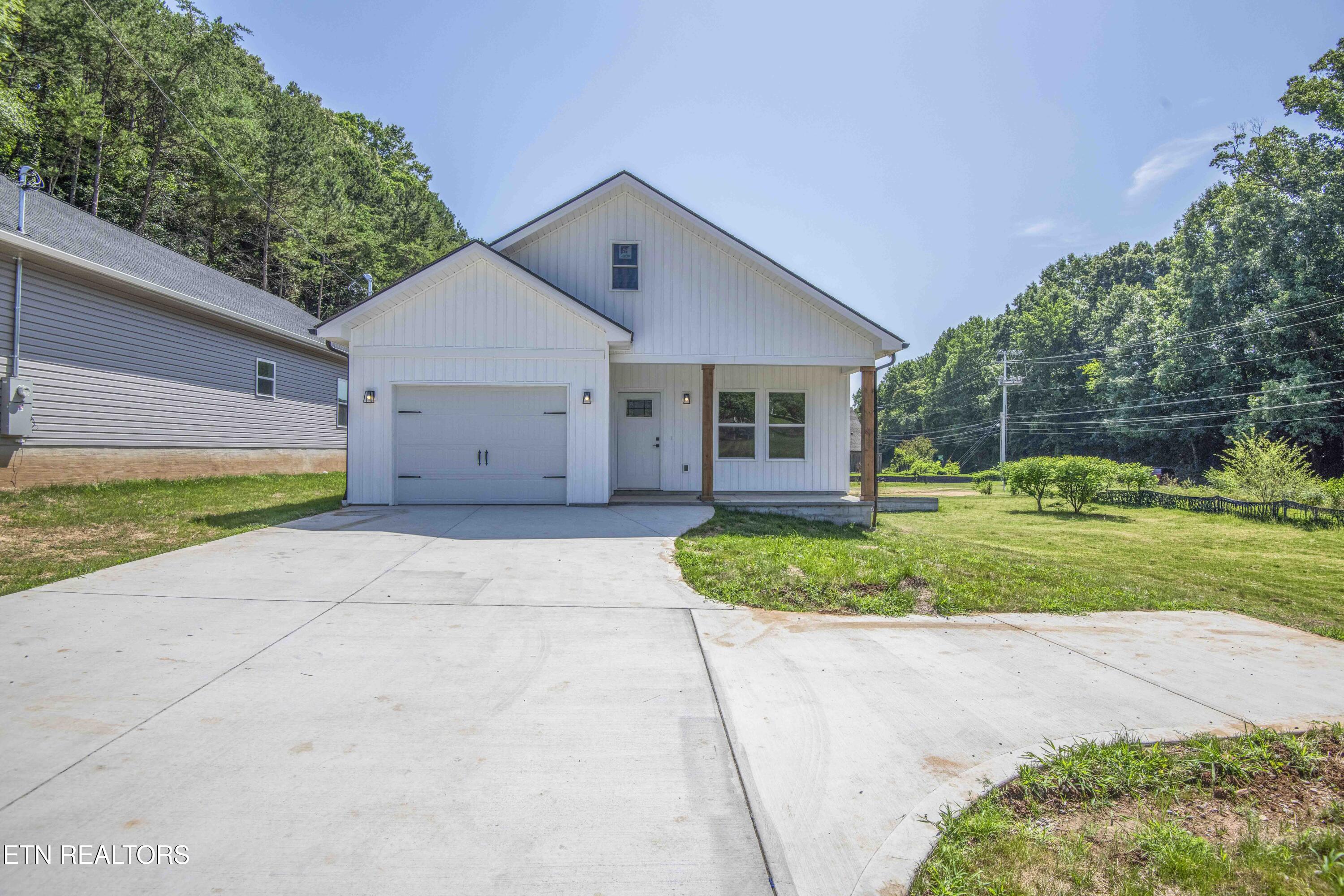 2004 Woods-Smith Rd