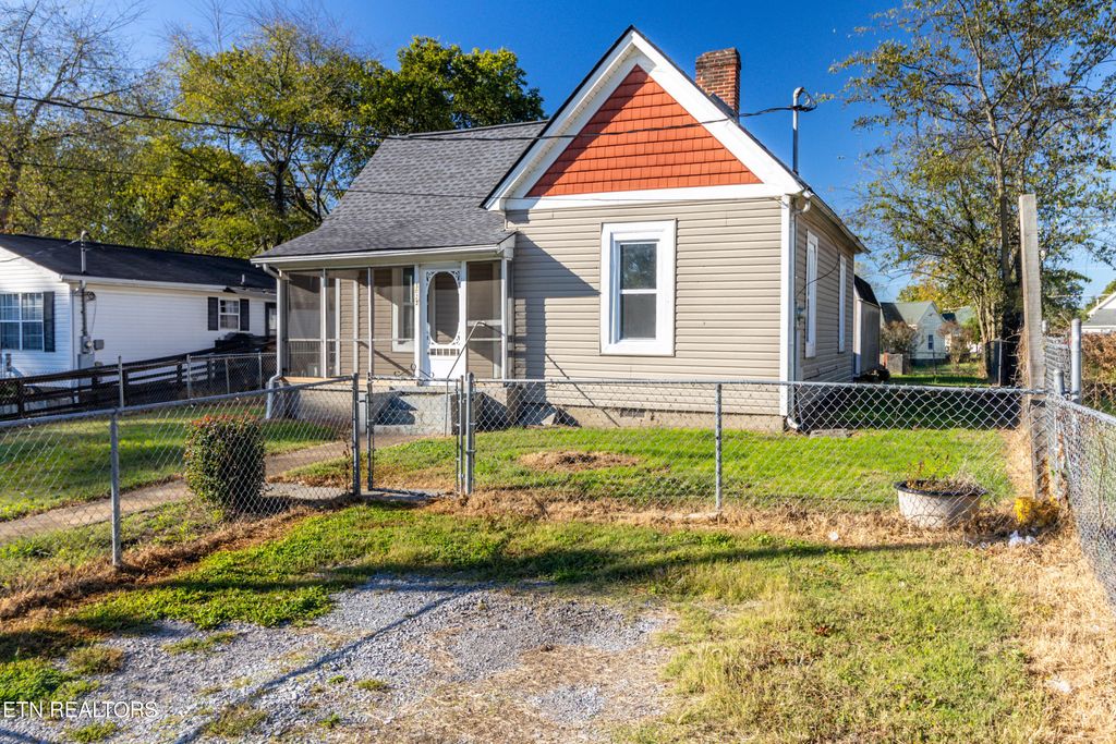 Photo of 3023 Rector St, Knoxville, TN 37921 (MLS # 1318043)