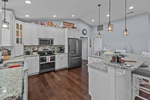 Tiny photo for 136 Crosslake Lane, Dandridge, TN 37725 (MLS # 1349664)