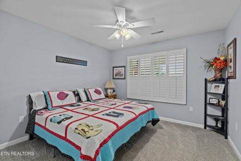 Tiny photo for 136 Crosslake Lane, Dandridge, TN 37725 (MLS # 1349664)