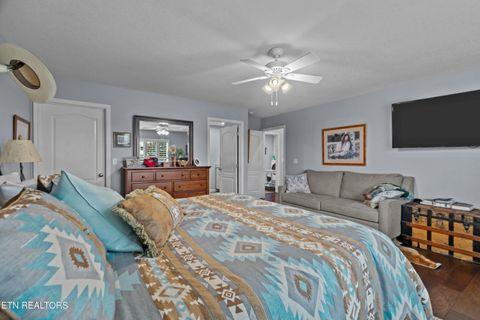 Tiny photo for 136 Crosslake Lane, Dandridge, TN 37725 (MLS # 1349664)