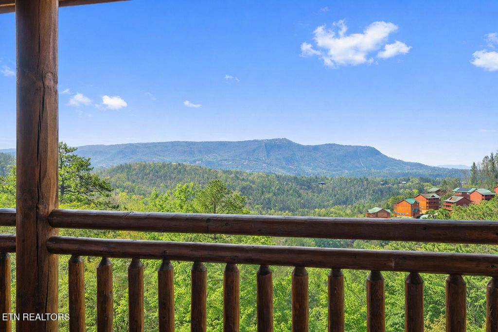 Photo of 3710 Tilda Hilltop Way, Sevierville, TN 37862 (MLS # 1340483)