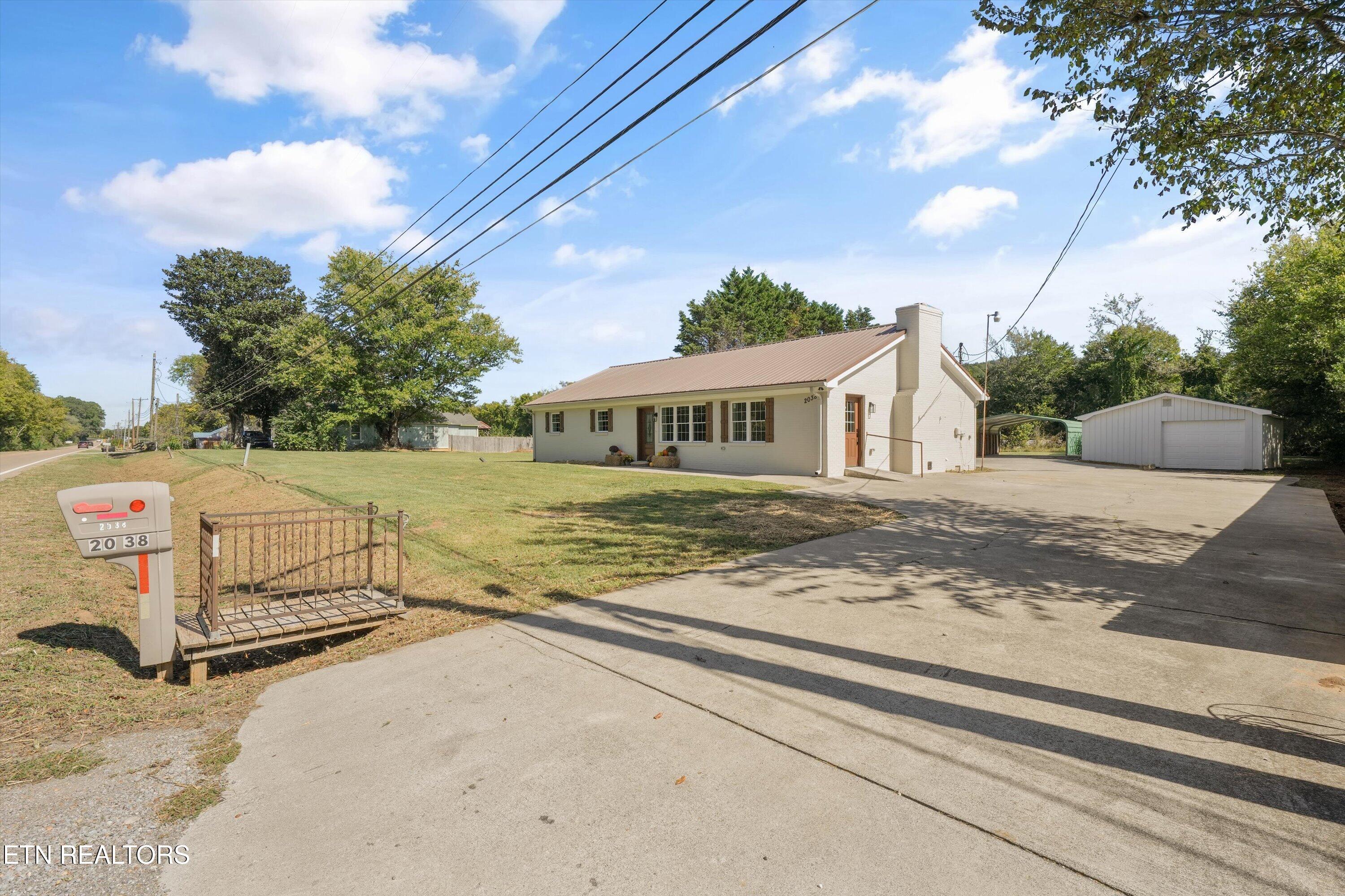 2038 Highway 11 N