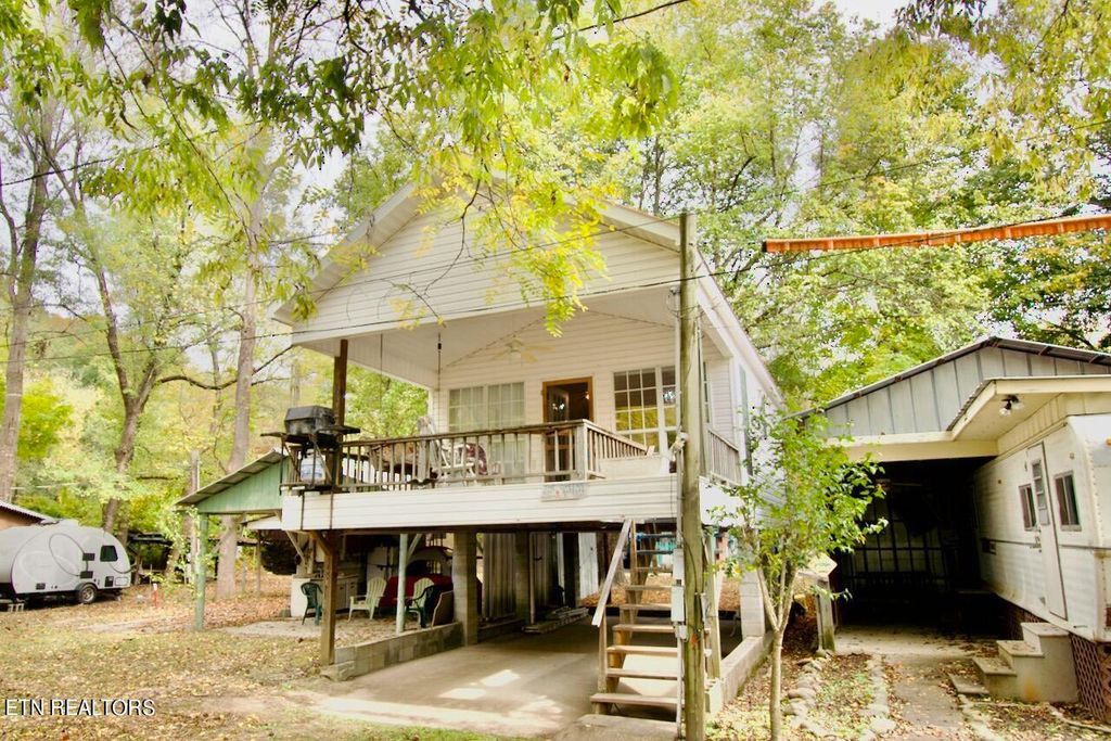 Photo of 4 Carnes Rd, Townsend, TN 37882 (MLS # 1243448)