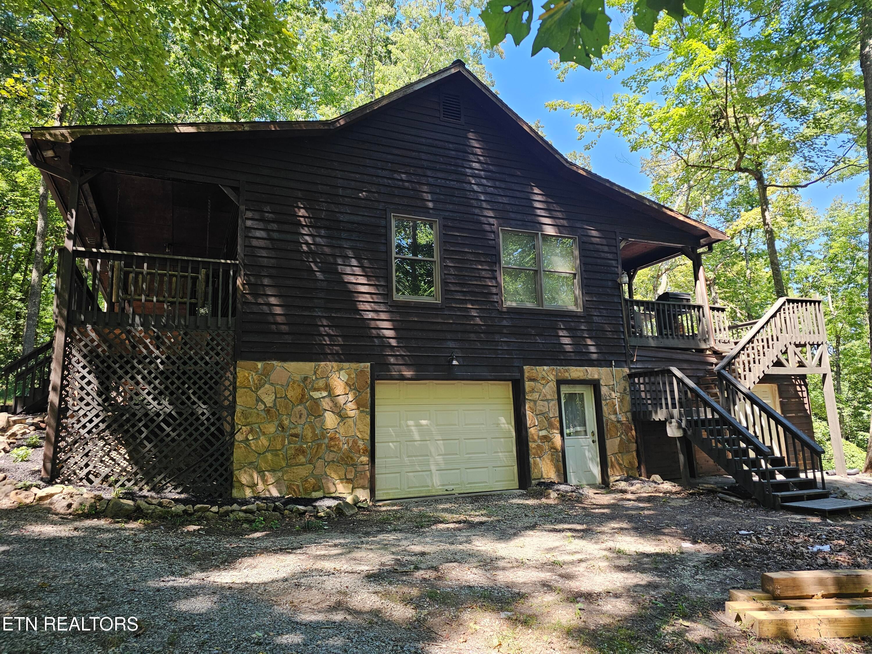 3434 Rocky Ridge Rd