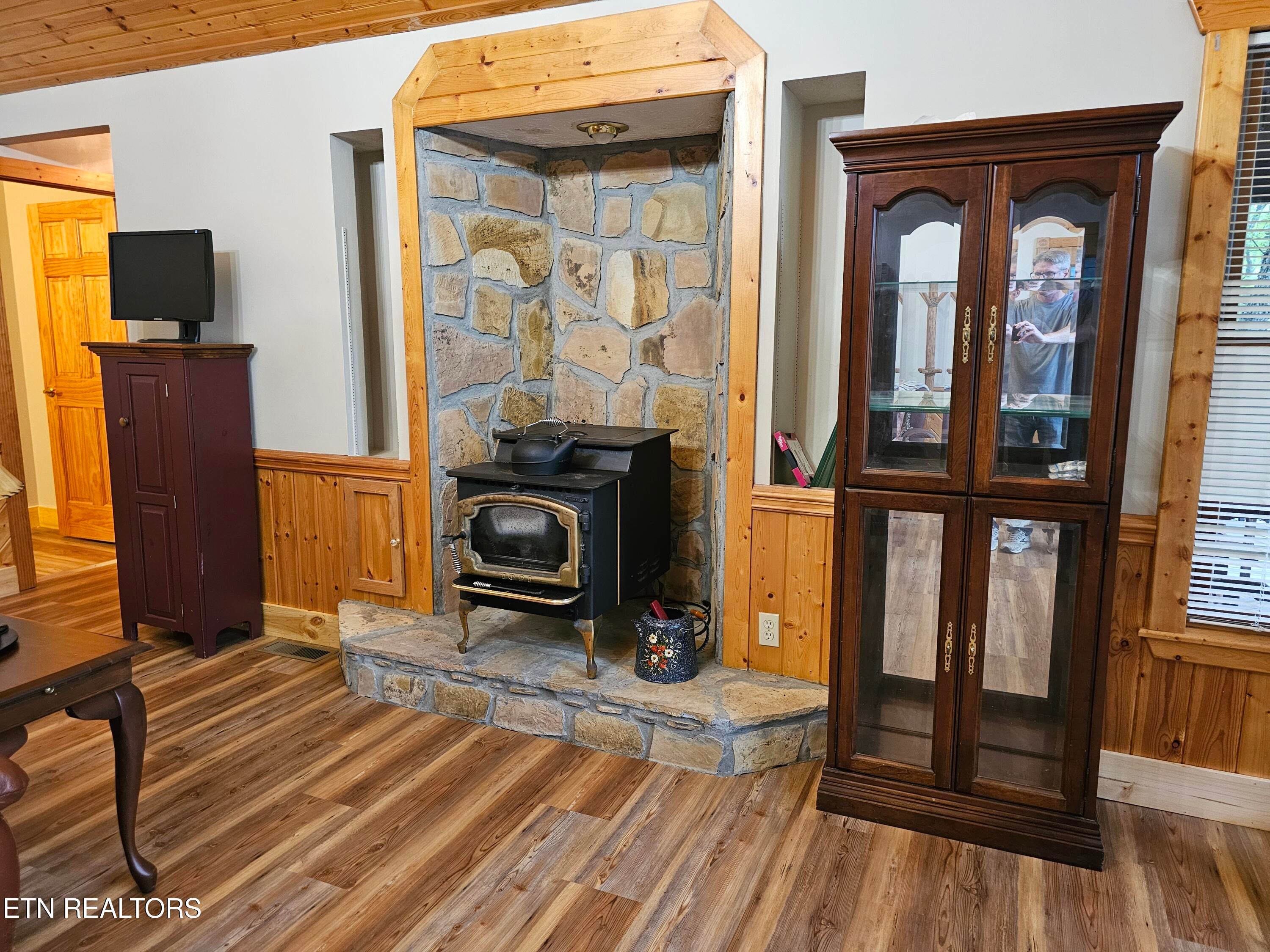 3434 Rocky Ridge Rd