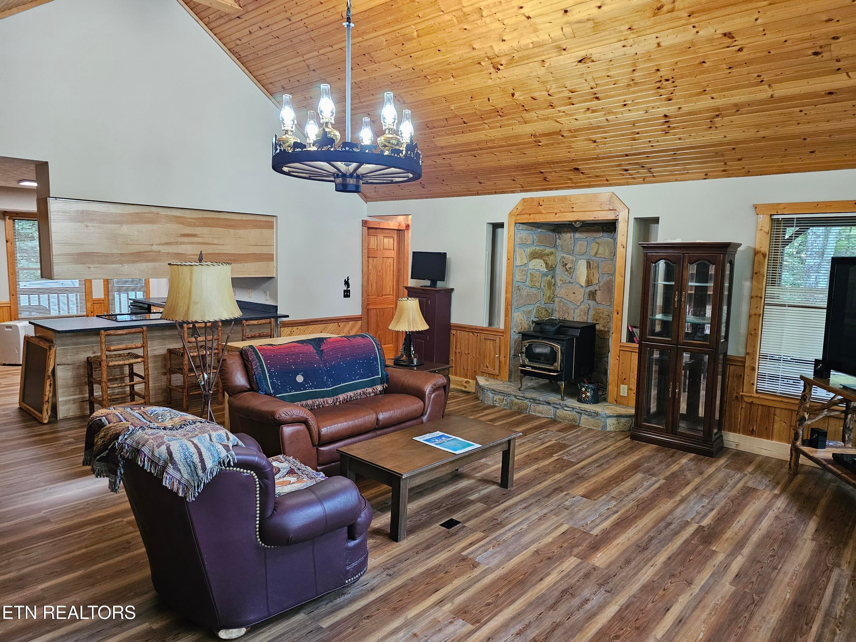 3434 Rocky Ridge Rd