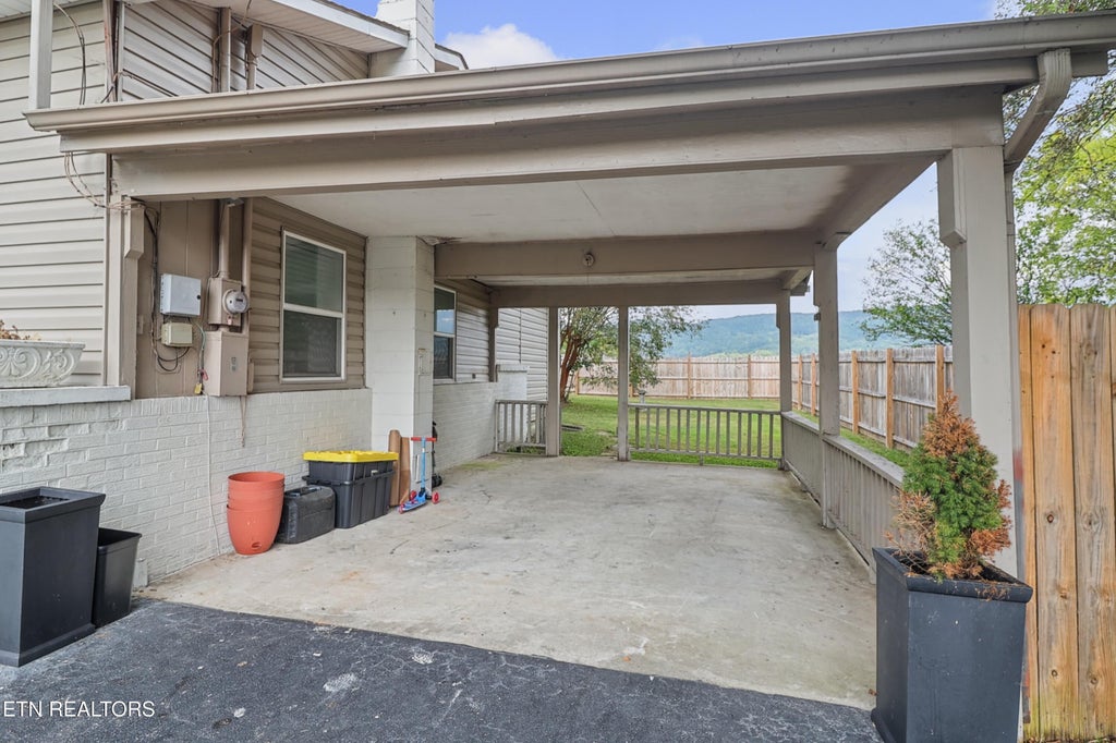 Photo of 711 Cooper Ave, Rockwood, TN 37854 (MLS # 1356324)