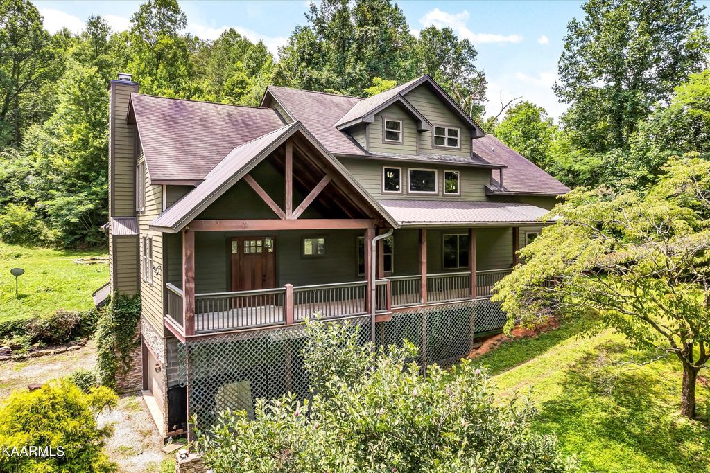 Photo of 1242 Schoolhouse Gap Rd, Townsend, TN 37882 (MLS # 1234095)