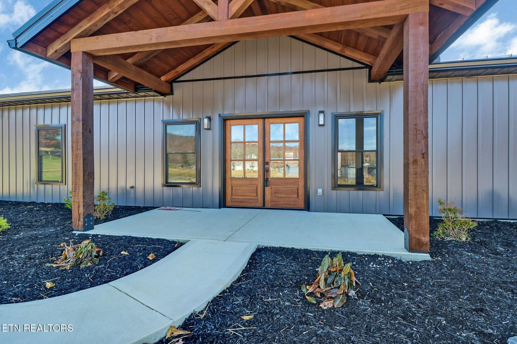 Photo of 110 Eldon Justice Rd, Oliver Springs, TN 37840 (MLS # 1323312)