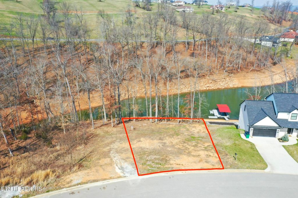 Photo of 36 Bridgewater Pointe Blvd, Morristown, TN 37816 (MLS # 1317598)