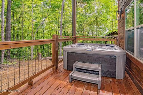 Tiny photo for 2818 Ridge Creek Circle, Sevierville, TN 37876 (MLS # 1325796)
