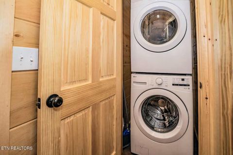 Tiny photo for 2818 Ridge Creek Circle, Sevierville, TN 37876 (MLS # 1325796)