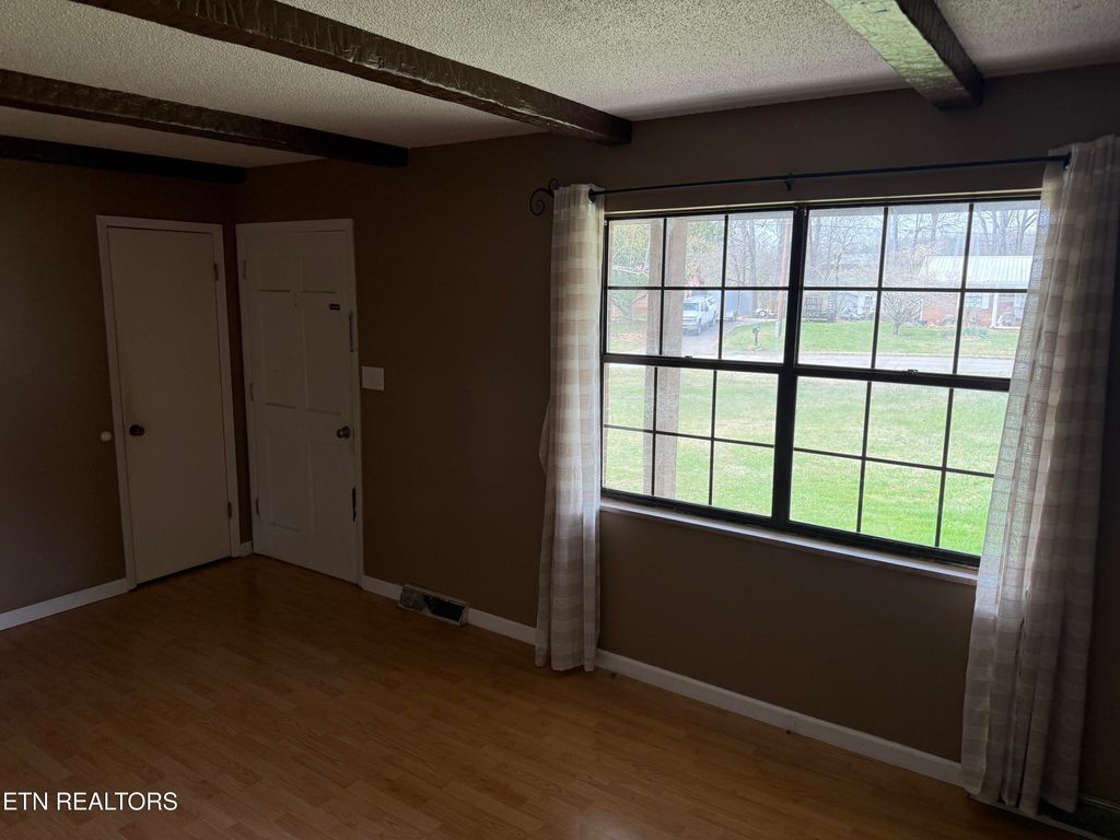 Photo of 2066 Colonial Circle, Maryville, TN 37803 (MLS # 1333327)