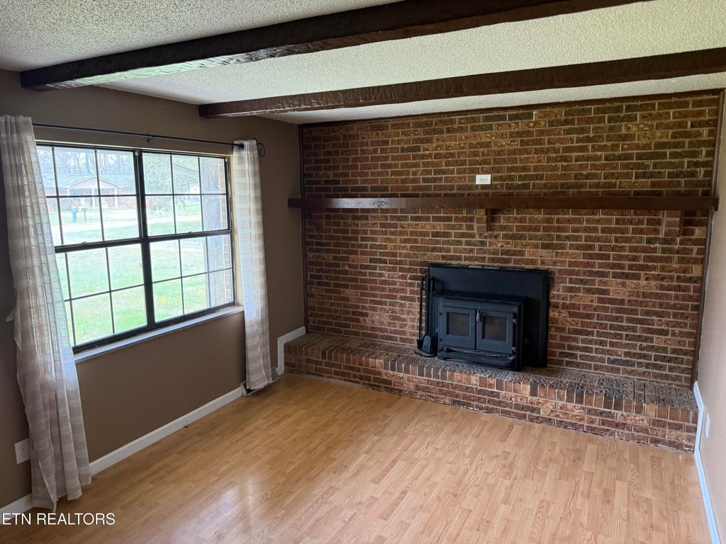 Photo of 2066 Colonial Circle, Maryville, TN 37803 (MLS # 1333327)