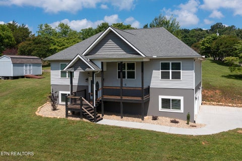 Photo of 7090 Loudon Ridge Rd, Lenoir City, TN 37771 (MLS # 1345163)