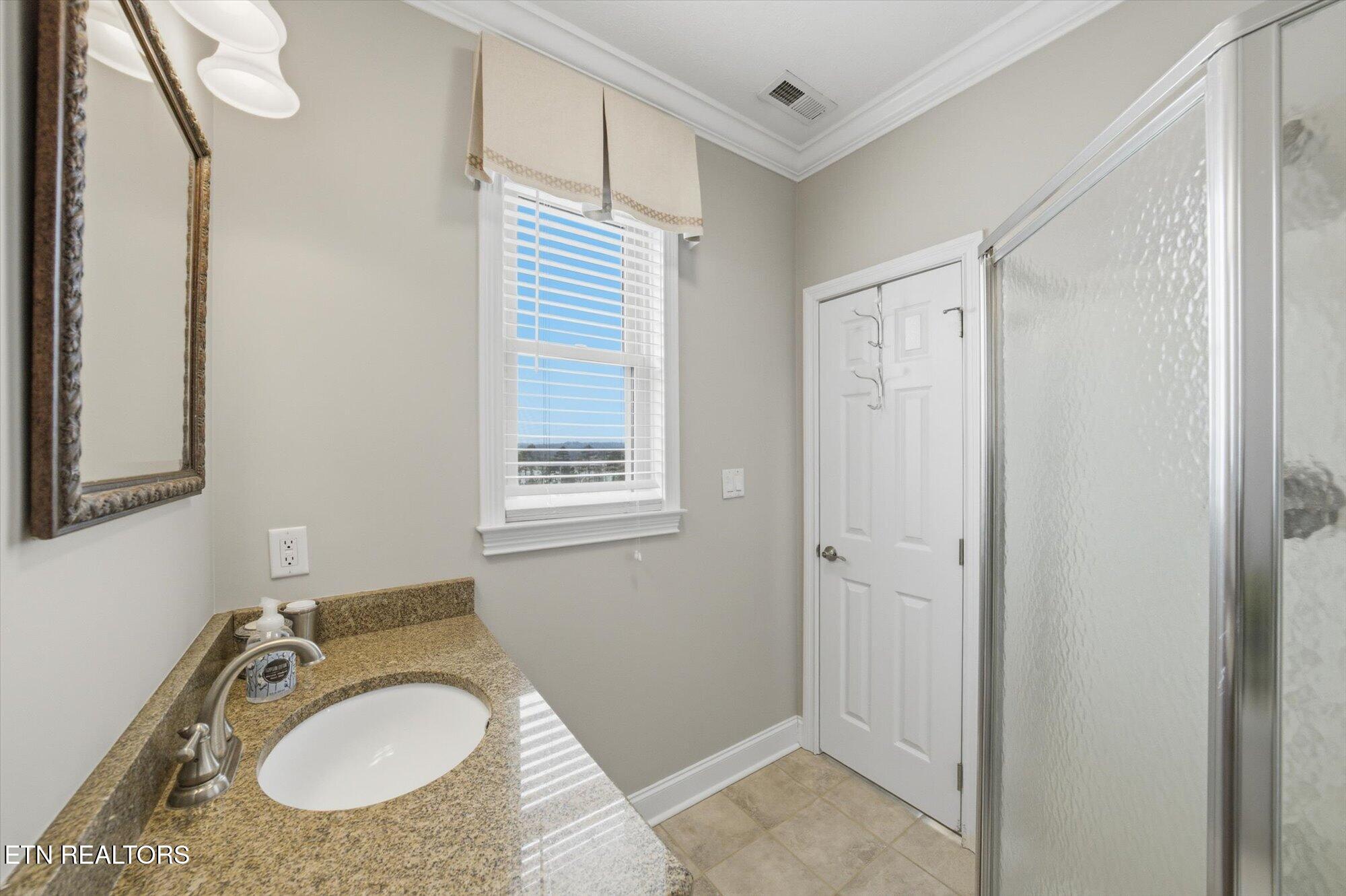 Knoxville, Tennessee, 37920, United States, 6 Bedrooms Bedrooms, ,8 BathroomsBathrooms,Residential,Active,2013676