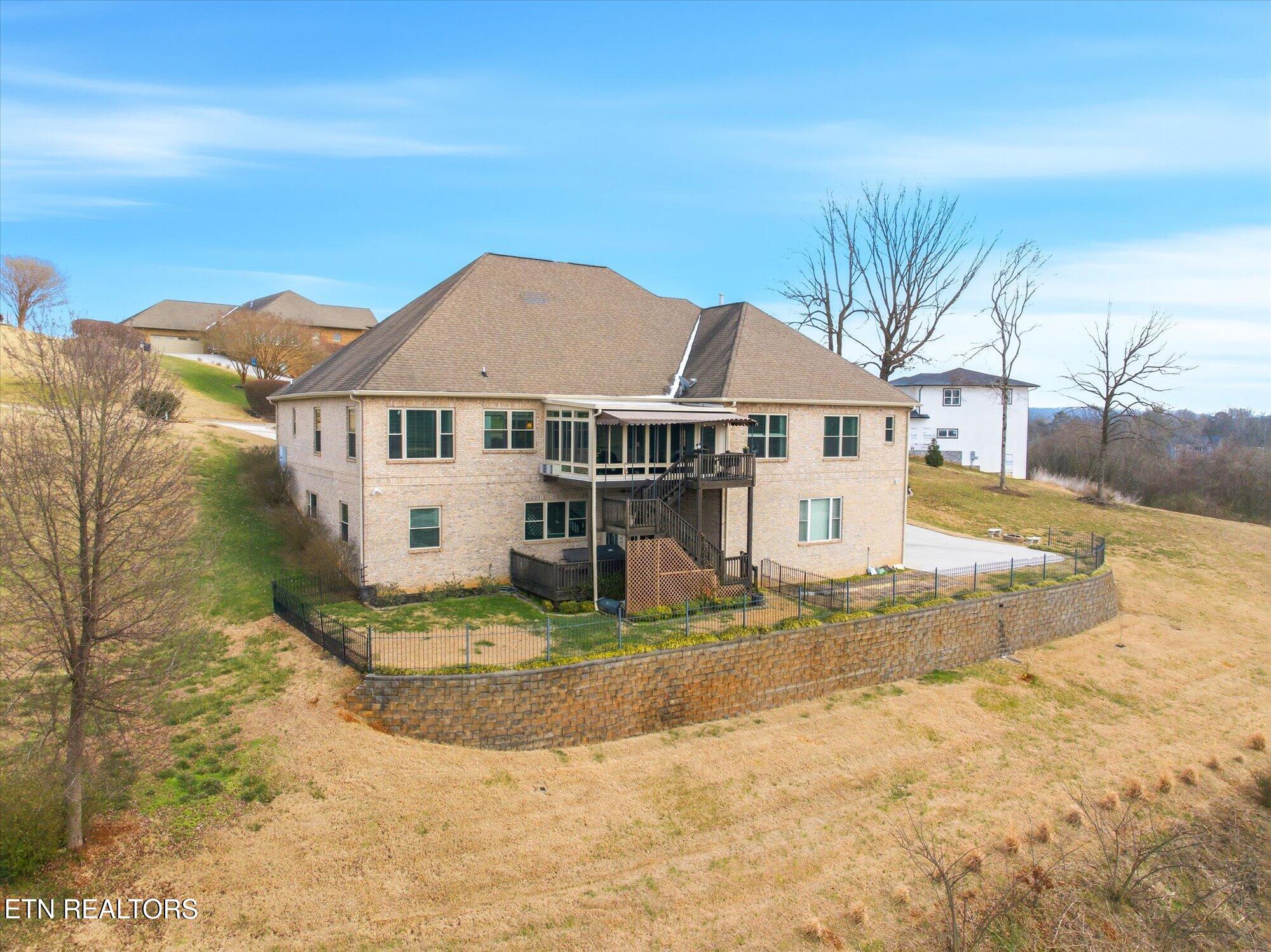 Knoxville, Tennessee, 37920, United States, 6 Bedrooms Bedrooms, ,8 BathroomsBathrooms,Residential,Active,2013676