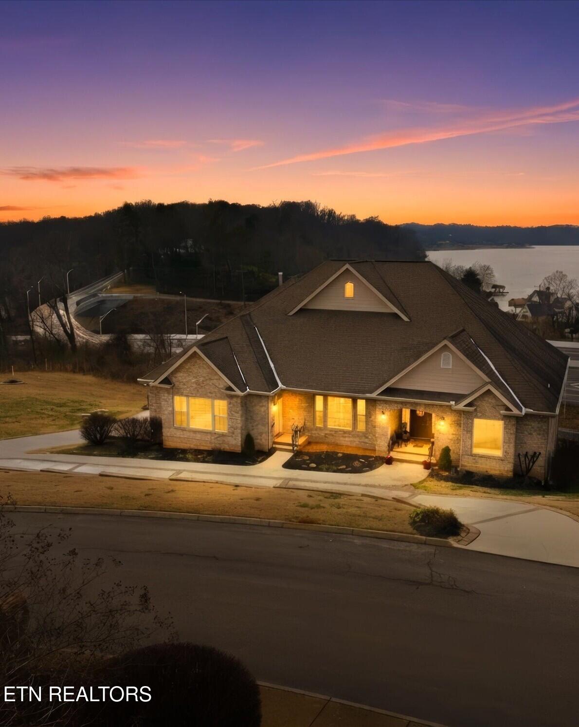Knoxville, Tennessee, 37920, United States, 6 Bedrooms Bedrooms, ,8 BathroomsBathrooms,Residential,Active,2013676