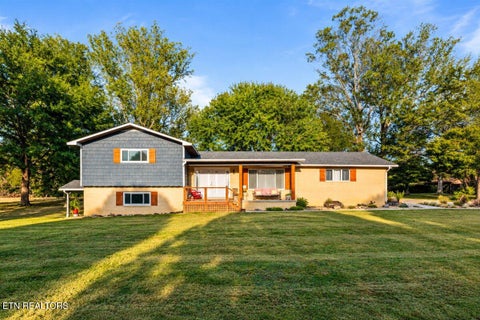 Tiny photo for 328 Brown Crest Rd, LaFollette, TN 37766 (MLS # 1357577)