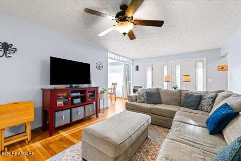 Tiny photo for 328 Brown Crest Rd, LaFollette, TN 37766 (MLS # 1357577)