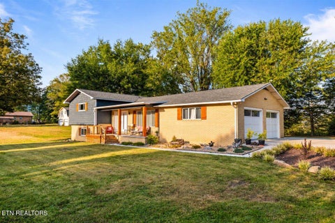 Tiny photo for 328 Brown Crest Rd, LaFollette, TN 37766 (MLS # 1357577)