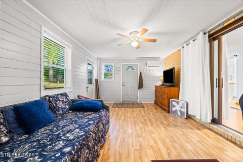 Tiny photo for 328 Brown Crest Rd, LaFollette, TN 37766 (MLS # 1357577)