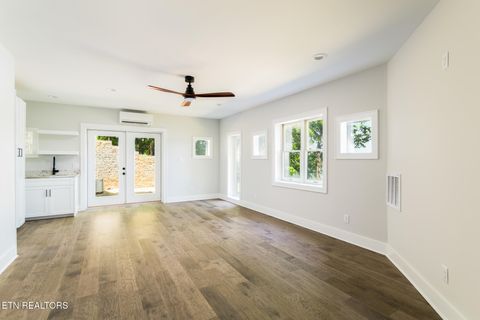 Tiny photo for 4042 Riverpoint Way, Louisville, TN 37777 (MLS # 1325677)