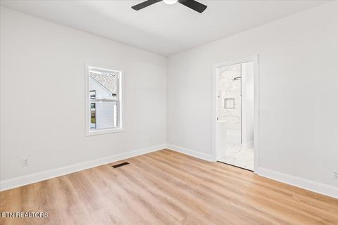 Tiny photo for 904 Kingston Ave, Rockwood, TN 37854 (MLS # 1332383)