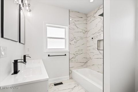 Tiny photo for 904 Kingston Ave, Rockwood, TN 37854 (MLS # 1332383)