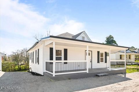 Tiny photo for 904 Kingston Ave, Rockwood, TN 37854 (MLS # 1332383)