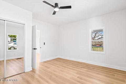 Tiny photo for 904 Kingston Ave, Rockwood, TN 37854 (MLS # 1332383)