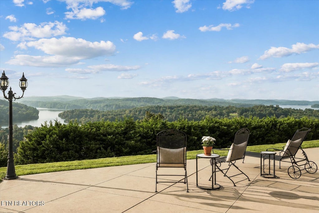 Photo of 229 Bowers Rd, Harriman, TN 37748 (MLS # 1353262)