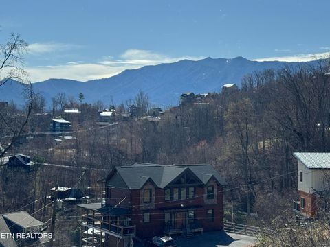 Tiny photo for 869 Chestnut Drive, Gatlinburg, TN 37738 (MLS # 1334805)