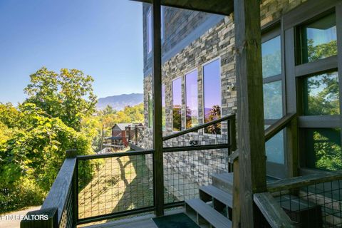 Tiny photo for 869 Chestnut Drive, Gatlinburg, TN 37738 (MLS # 1334805)