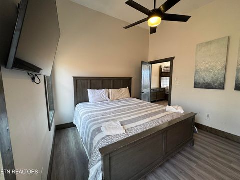 Tiny photo for 869 Chestnut Drive, Gatlinburg, TN 37738 (MLS # 1334805)