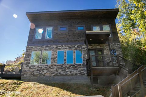 Tiny photo for 869 Chestnut Drive, Gatlinburg, TN 37738 (MLS # 1334805)