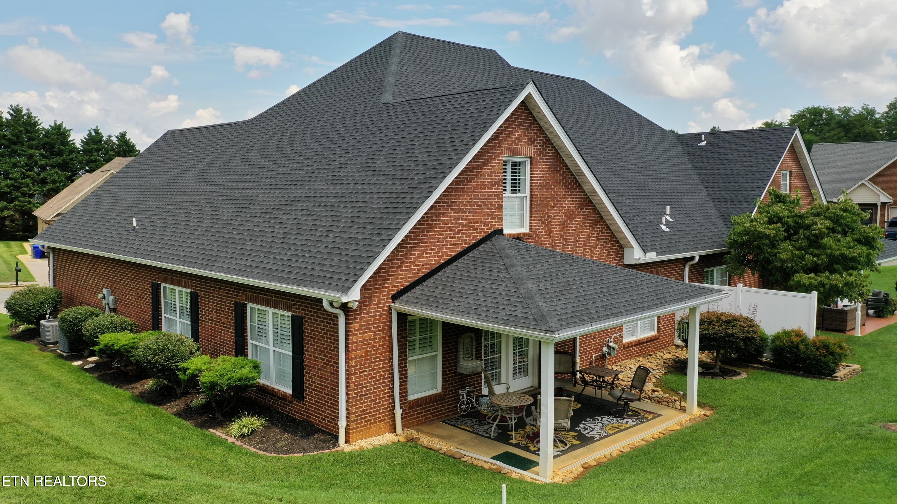 573 Kensington Drive