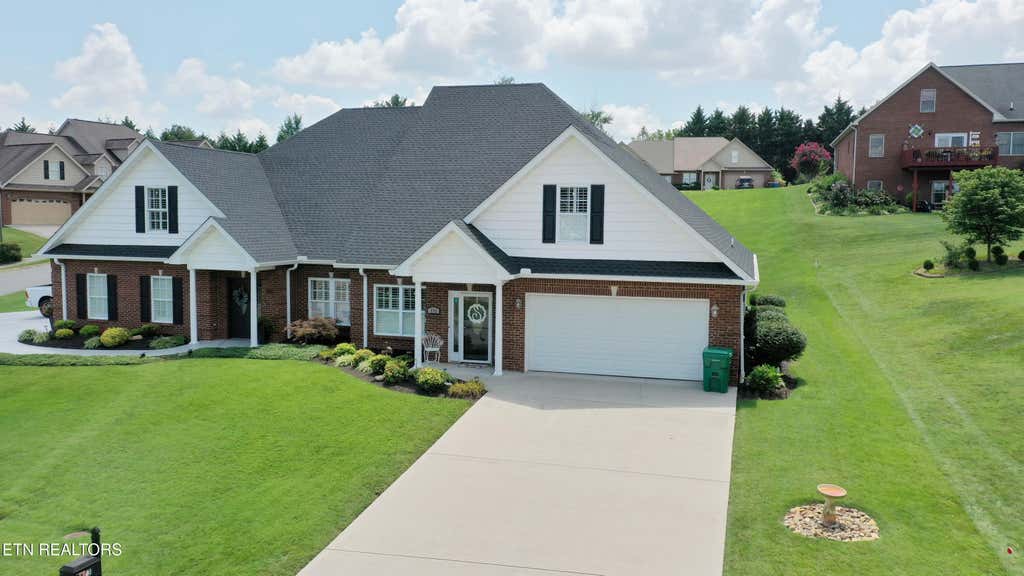 Photo of 573 Kensington Drive, Morristown, TN 37814 (MLS # 1314676)