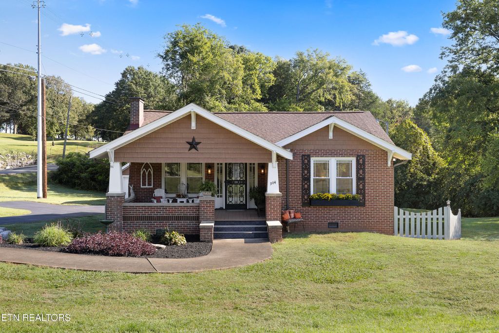 Photo of 904 Eagle Bend Rd, Clinton, TN 37716 (MLS # 1314840)