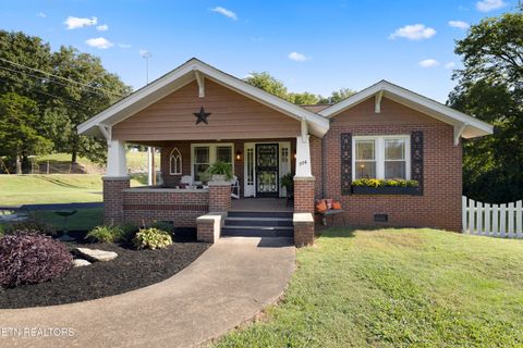904 Eagle Bend Rd Clinton TN 37716