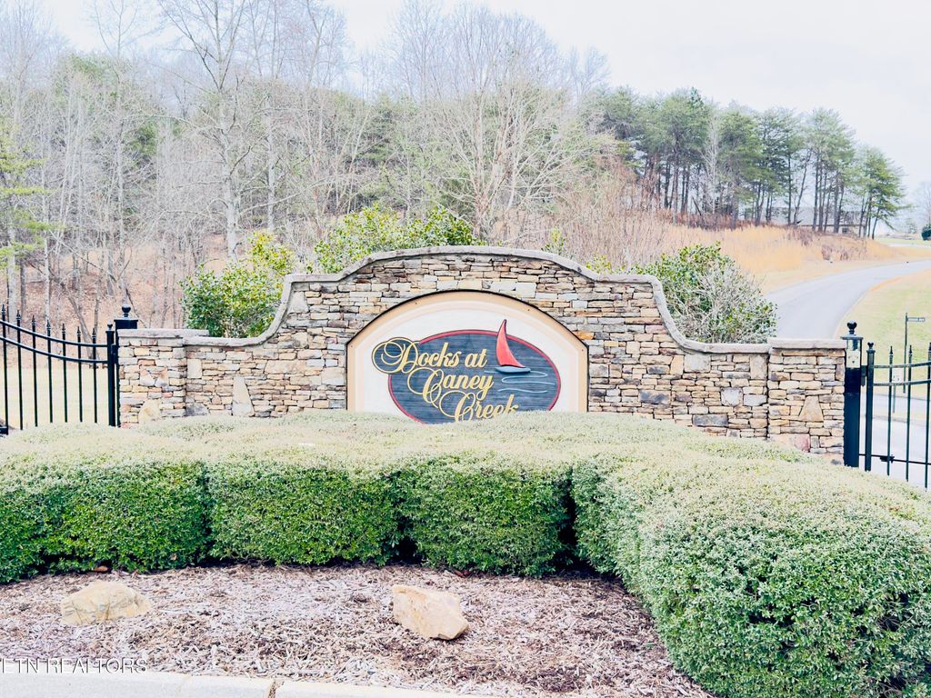 Photo of 114 Meadow Lane, Harriman, TN 37748 (MLS # 1330537)