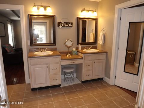 Tiny photo for 140 LANCASTER St, Harrogate, TN 37752 (MLS # 1322540)