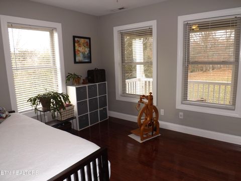 Tiny photo for 140 LANCASTER St, Harrogate, TN 37752 (MLS # 1322540)