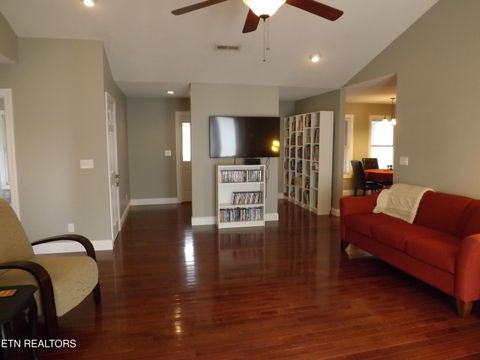 Tiny photo for 140 LANCASTER St, Harrogate, TN 37752 (MLS # 1322540)