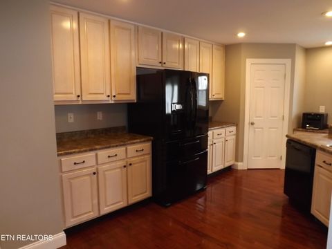 Tiny photo for 140 LANCASTER St, Harrogate, TN 37752 (MLS # 1322540)