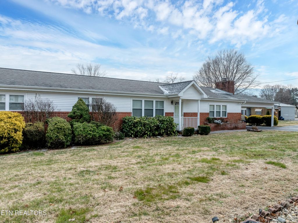 Photo of 318 Amerine Rd, Maryville, TN 37804 (MLS # 1328024)