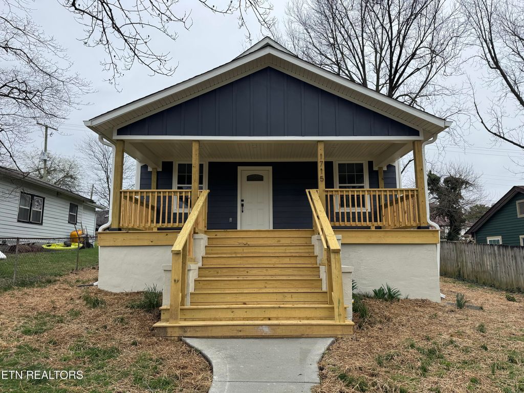 Photo of 1715 Woodbine Ave, Knoxville, TN 37917 (MLS # 1332978)