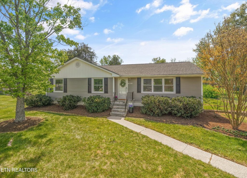 Photo of 8520 Garrison Drive, Knoxville, TN 37931 (MLS # 1336468)